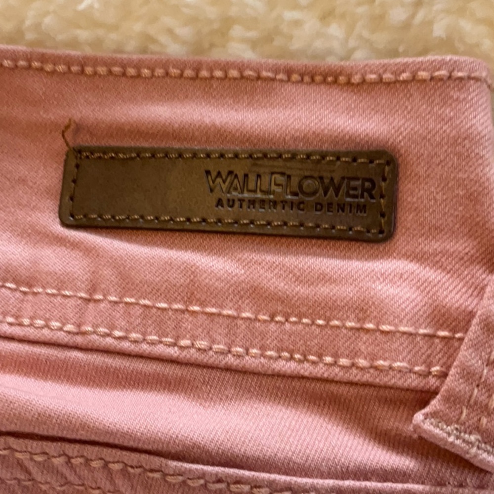 Wallflower Jeans - 3 (8) - Picture 10 of 12